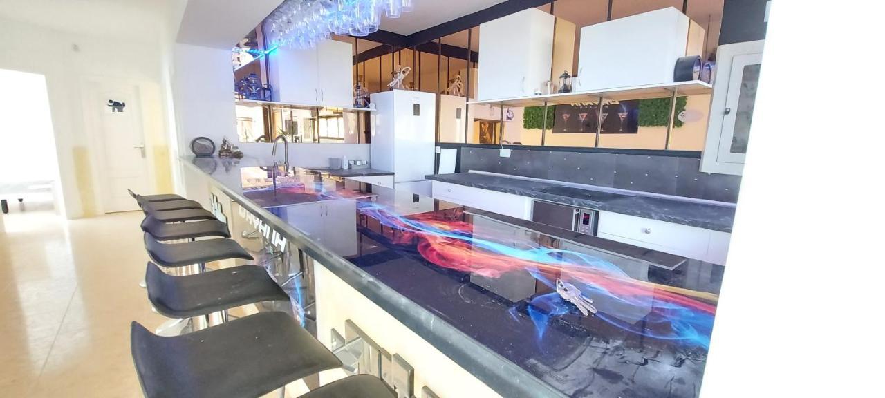 First Line Of The Ocean, 3 Bedrooms & Free Wifi Playa de las Americas  Eksteriør bilde